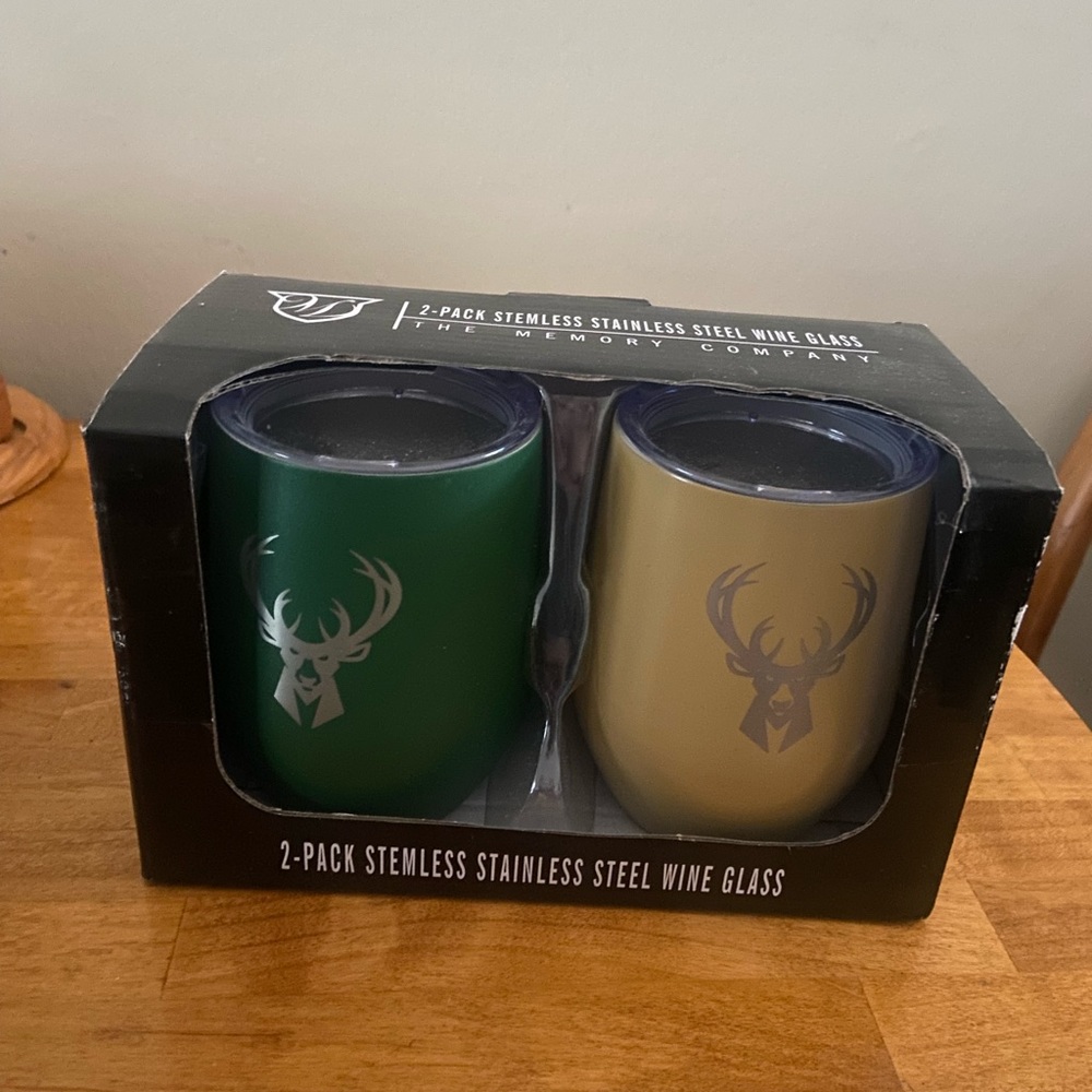 The Memory Company 2-Pk deer hunting stemless stainless steel wine cups w/lids
